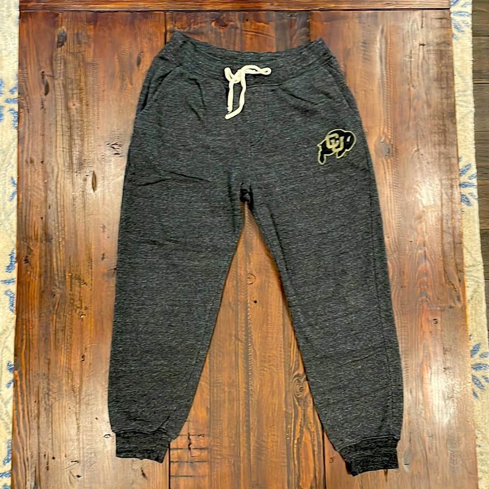 Men’s large CU Boulder sweatpants